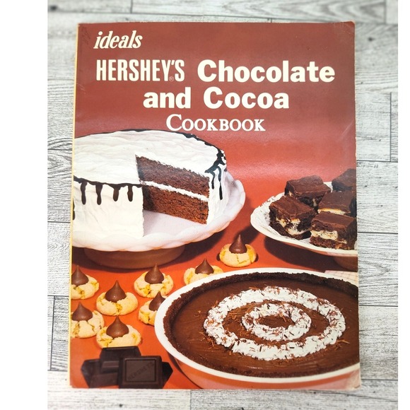 1982 Hersheys Chocolate and Cocoa Cookbook by Ideals Softcover Vintage‎ Recipes - Picture 1 of 11